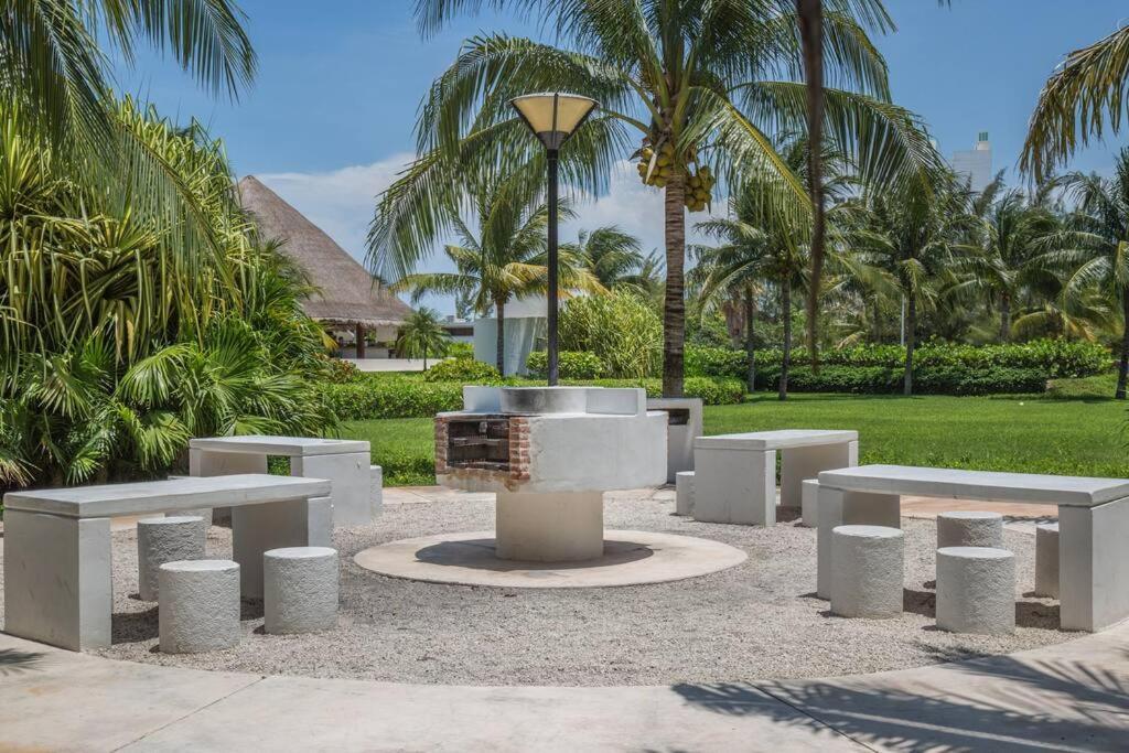 Reef Beachfront 3Bdr Apartment By Casa Paraiso Cancún Exteriér fotografie